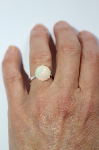 Bague 51 Bague en or blanc Opale et diamants 58 Facettes 585