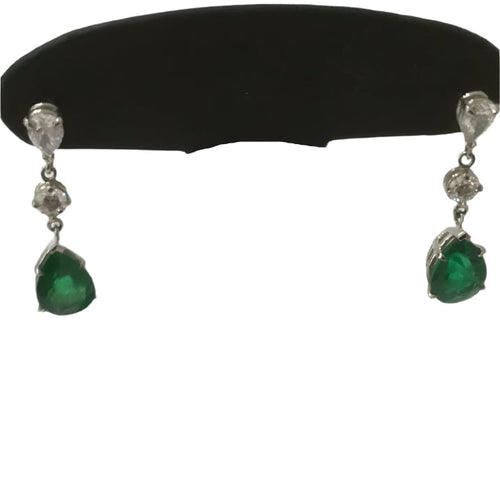 Boucles d'oreilles Boucles d'Oreilles or blanc, Emeraudes Diamants 58 Facettes