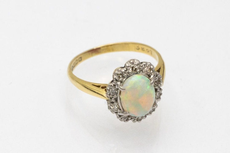 Bague 54 Bague vintage en or jaune avec opale et diamants, Grande-Bretagne 58 Facettes 10608