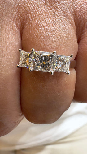 Bague Bague or blanc trilogie diamants certifié GIA 58 Facettes