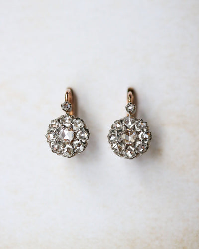 Boucles d'oreilles Paire De Dormeuses Marguerite Or et Diamants 58 Facettes A11578