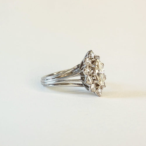 Bague 47 Bague Marquise or blanc et diamants 58 Facettes INV032