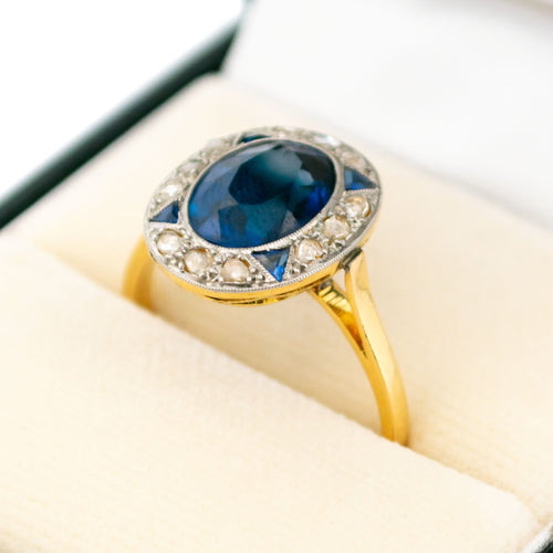 Bague en platine et or jaune, diamant et saphir Verneuil