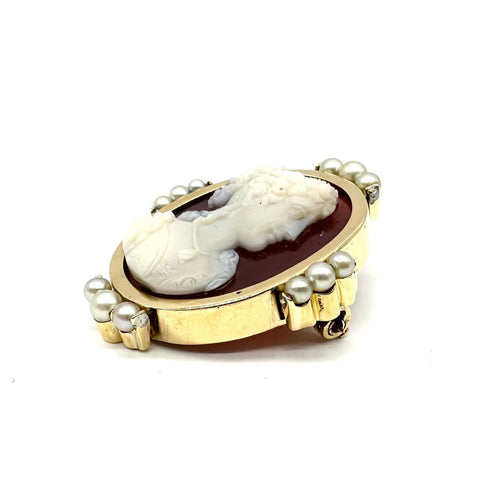 Broche camée or jaune, pierre dure et perles 58 Facettes Z15B51395