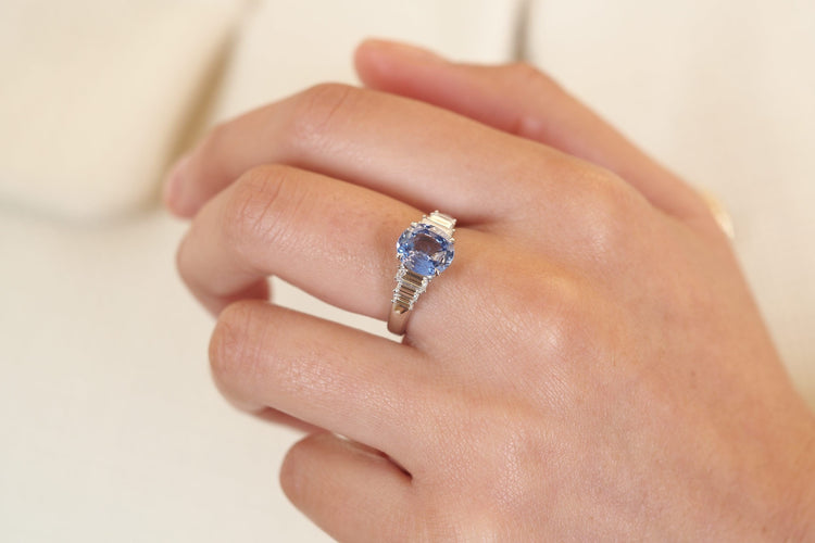 Bague 54 Bague or blanc saphir de ceylan et diamants 58 Facettes 25920-26203