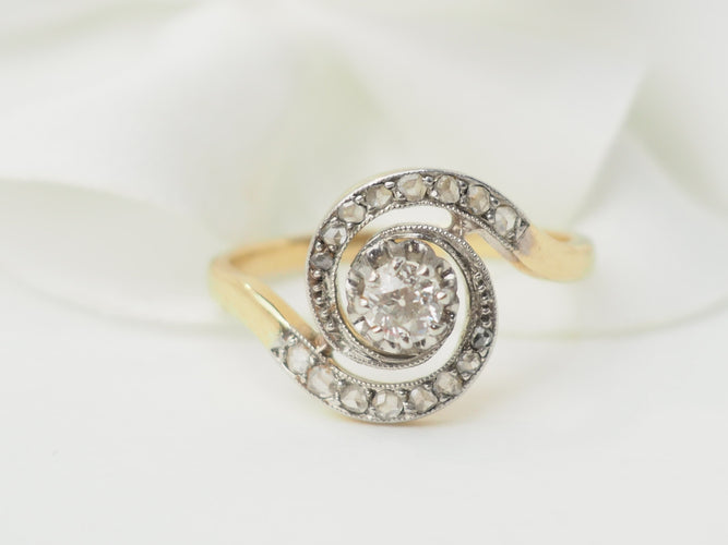 Bague 54.5 Bague tourbillon en or bicolore et diamants 58 Facettes 33317