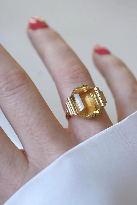 Bague Art Déco or jaune et blanc citrine