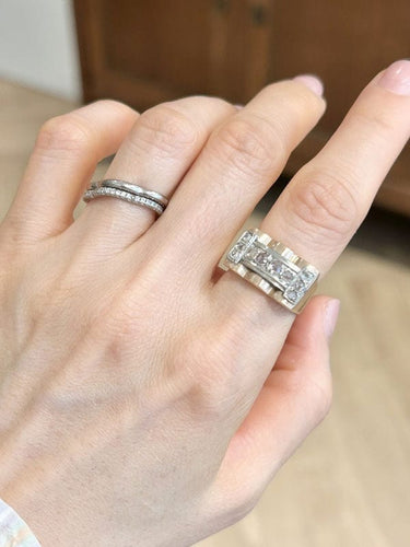 Bague 51.5 Bague Tank en or rose 18k et platine et diamants 58 Facettes