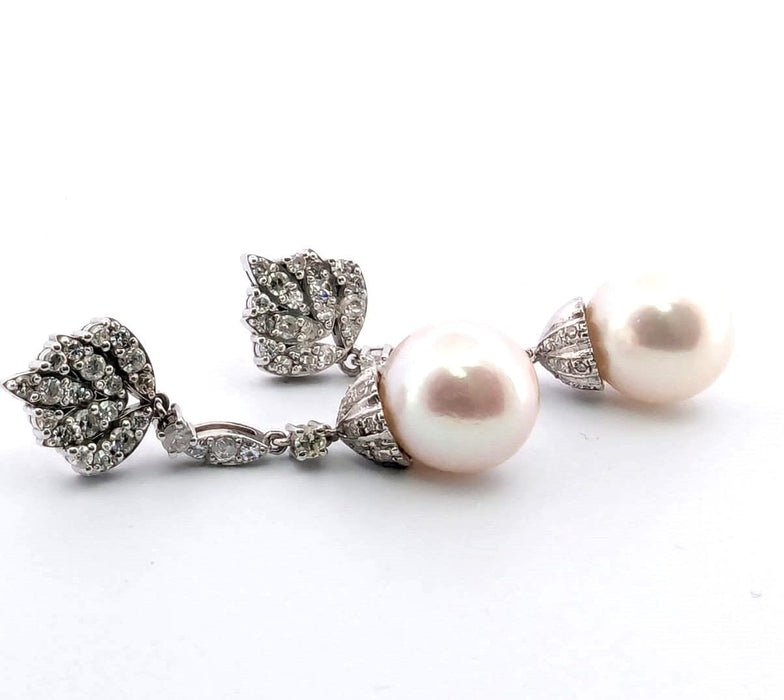 Boucles d'oreilles Boucles d'oreilles en or blanc avec perles et diamants 58 Facettes