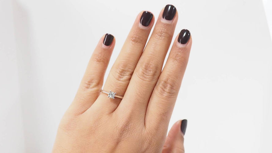 Bague 55 solitaire en or blanc et diamant 0,41 ct Certifié 58 Facettes 31816