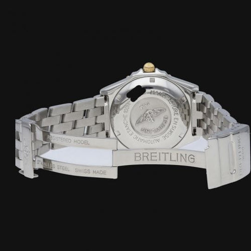 Montre Breitling Montre Windrider Wings 58 Facettes MT42104