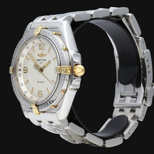 Montre Breitling Montre Windrider Wings 58 Facettes MT42104