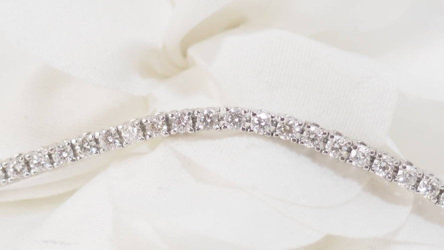 Bracelet Bracelet rivière en or blanc et diamants 58 Facettes 32500