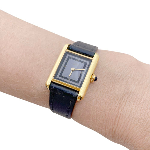 Montre Montre Cartier, "Tank Must", argent plaqué or, cuir. 58 Facettes 34731