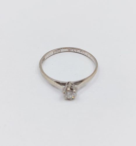 Bague 53.5 Bague solitaire vintage or blanc 14k diamant 0,12 carat 58 Facettes A06195