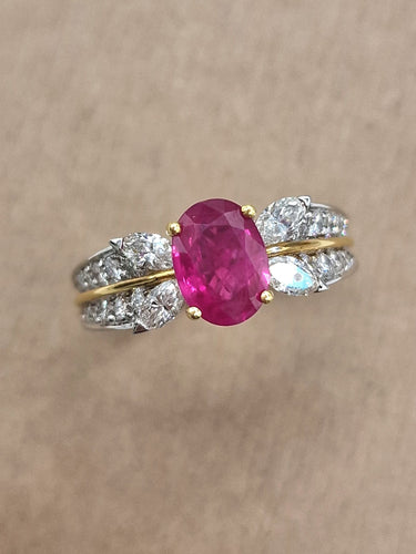 Bague 52 Bague fleur deux or avec rubis ovale et diamants 58 Facettes