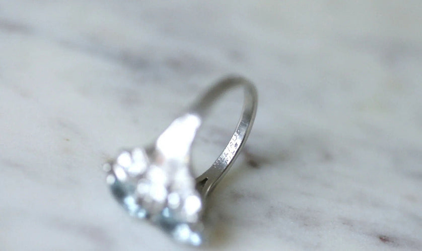 Bague Bague dôme Art Deco aigue-marine et diamant 58 Facettes