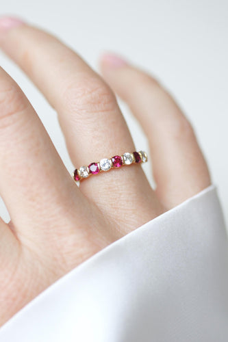 Bague 50 Bague Demi Alliance Rubis et Diamants sur Or jaune 58 Facettes