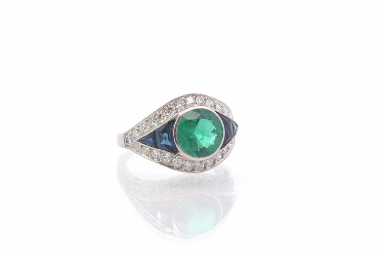 Bague 54 Bague art déco émeraude, saphirs et diamants en platine 58 Facettes 25727 25292