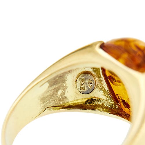 Bague en or jaune avec ambre