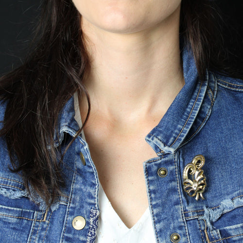 Broche Broche or rose rétro diamant 58 Facettes 25-066