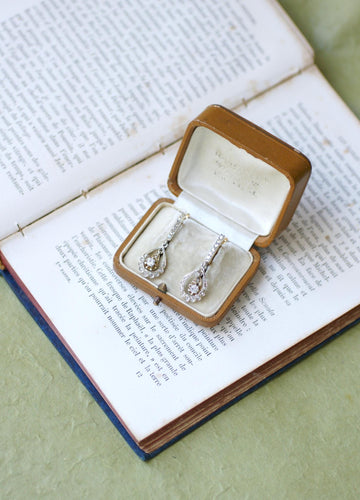 Boucles d'oreilles Boucles d'Oreilles Dormeuses Goutte Art Déco Diamants 58 Facettes