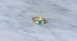 Bague Bague Jarretière Emeraudes et Diamants Or Jaune 58 Facettes