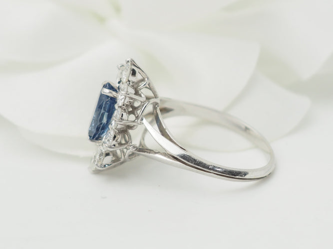 Bague 56 Bague marquise en or blanc, saphir et diamants 58 Facettes 33283