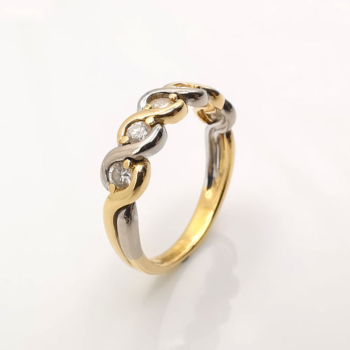 Bague en or jaune et blanc et diamants