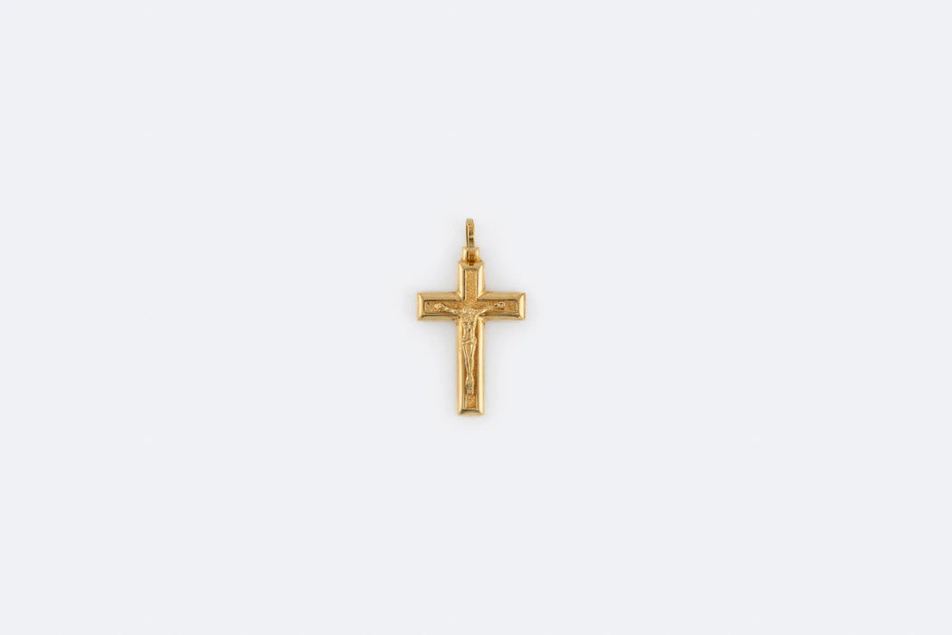 Pendentif crucifix en or jaune