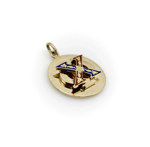 Pendentif CARTIER - Pendentif médaillon vintage de la fraternité Chi Phi en or 58 Facettes A1003B