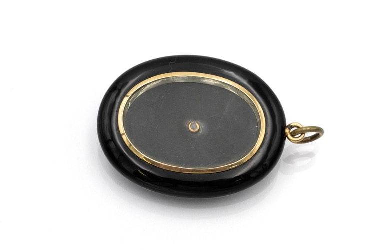 Pendentif Pendentif médaillon en onyx avec perle, fin du XIXe/XXe siècle 58 Facettes 11349