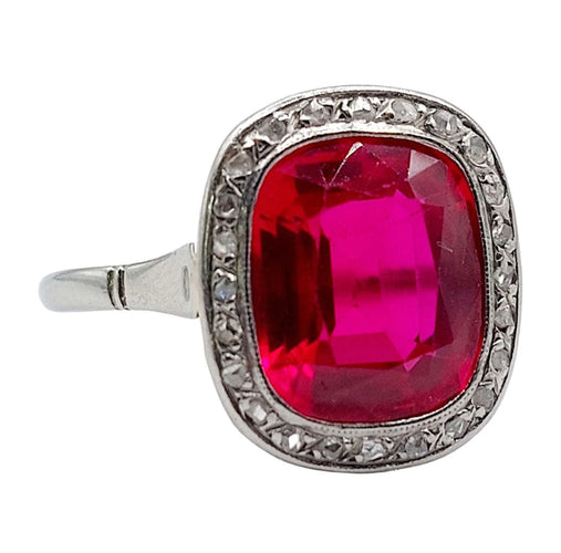 Bague Art Déco or blanc, rubis synthétique et diamants taille rose (circa 1930)
