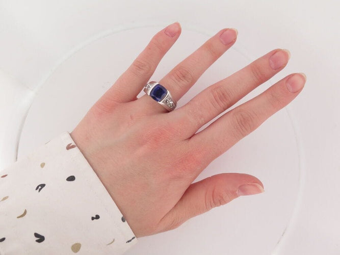 Bague 57 bague sertie pierre tanzanite 5 ct 6 diamants 1.3ct t57 en or blanc 12.9g 58 Facettes 267525