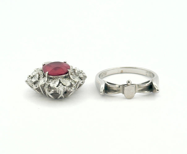 Pendentif Bague en or , rubis et diamants, transformable en pendentif 58 Facettes