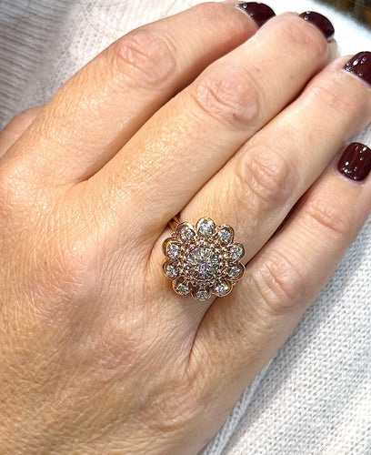 Bague 54 Bague ancienne en or et diamants 58 Facettes