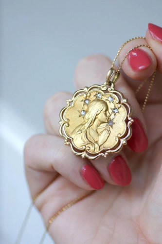 Médaille Vierge Marie or jaune diamants 58 Facettes