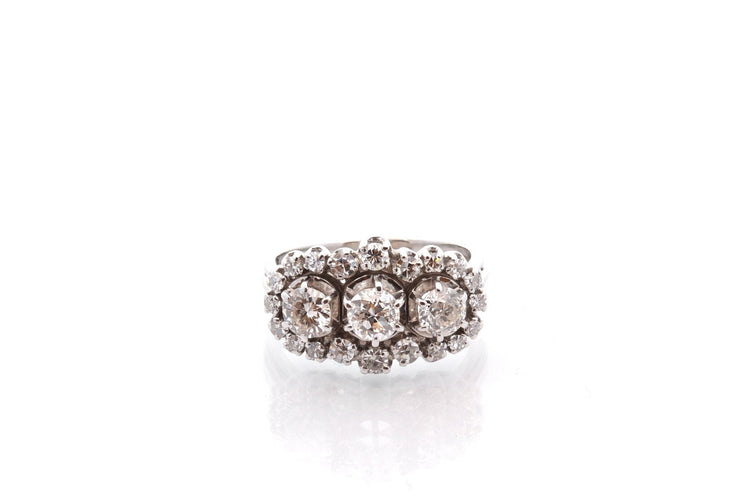 Bague 53.5 Bague vintage trois diamants 58 Facettes 27520