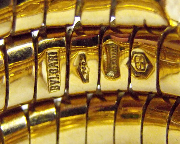 Bague 53 BULGARI - Tubogas Serpenti or jaune et émeraude 58 Facettes