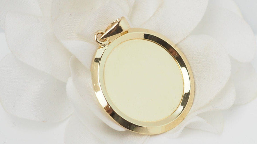 Médaille d'Amour Augis En Or Jaune Diamants 58 Facettes 32493