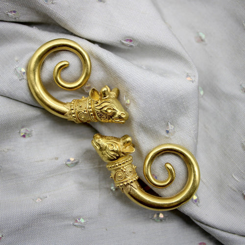 Boucles d'oreilles Boucles d'oreilles vintage en forme de tête de taureau en spirale en or 22 carats de Lalaounis 58 Facettes A2000X