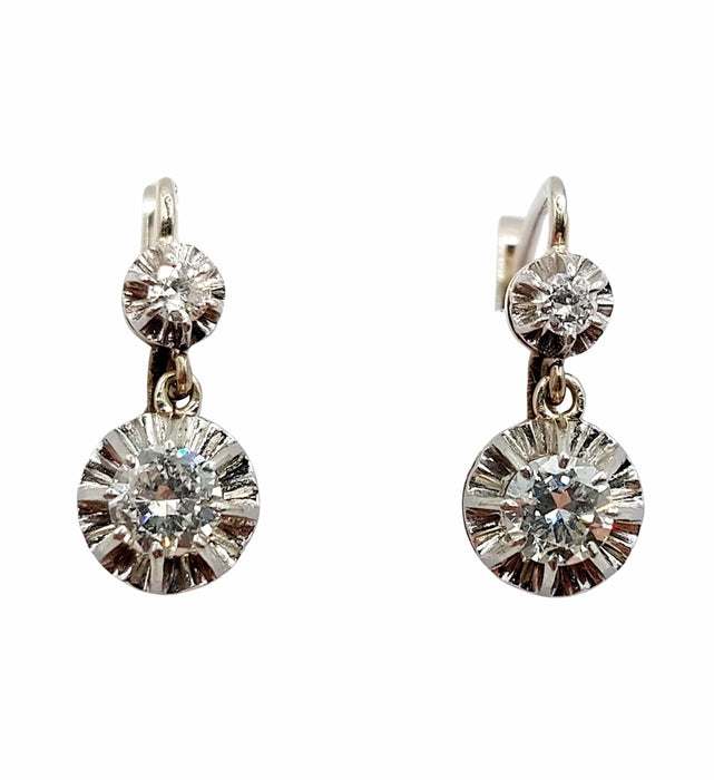 Dormeuses antiques or blanc, diamants taille brillant (circa 1930)