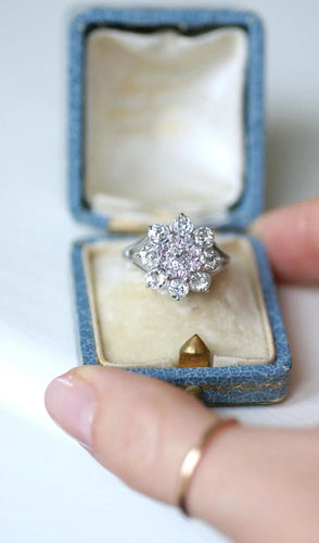 Bague Bague Marguerite Diamants 2.10 Cts Or blanc 58 Facettes