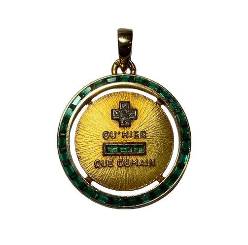 A. AUGIS MEDAL pendant 18K GOLD DIAMONDS EMERALDS + THAN YESTERDAY - THAN TOMORROW 58 Facettes