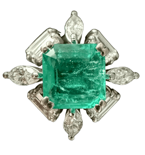 Bague 56 Bague or blanc sertie d'une émeraude de 2,20 carats et 2,20 carats de diamants 58 Facettes
