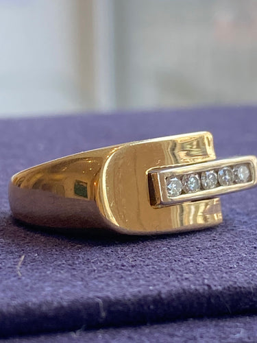 Bague 53 Bague moderniste en or jaune, or gris et diamants 58 Facettes