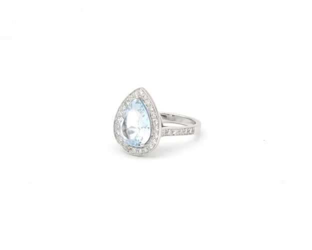 Bague Bague en or blanc avec une aigue-marine de 3,63 ct et des diamants de 0,66 ct 58 Facettes 14262