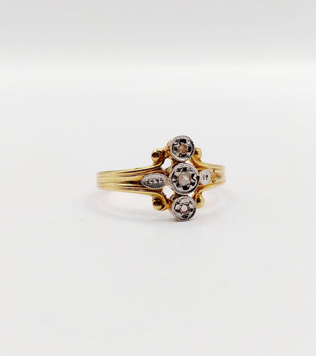 Bague 49 Bague marquise antique en or 18k et diamants taille rose (circa 1900) 58 Facettes A06394