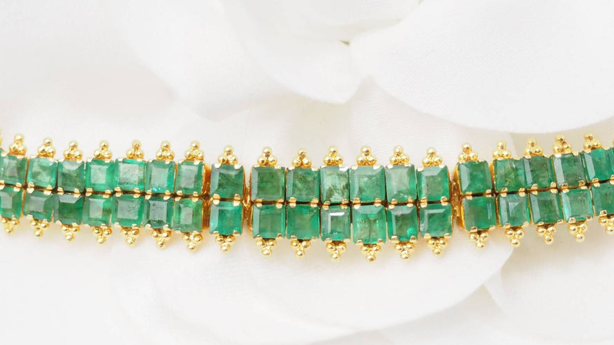 Bracelet Bracelet souple ancien en or jaune et émeraudes 58 Facettes 32752