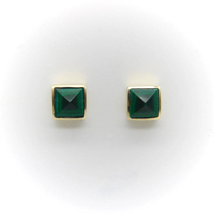 Boucles d'oreilles clous pyramidaux en malachite signature dorés 58 Facettes